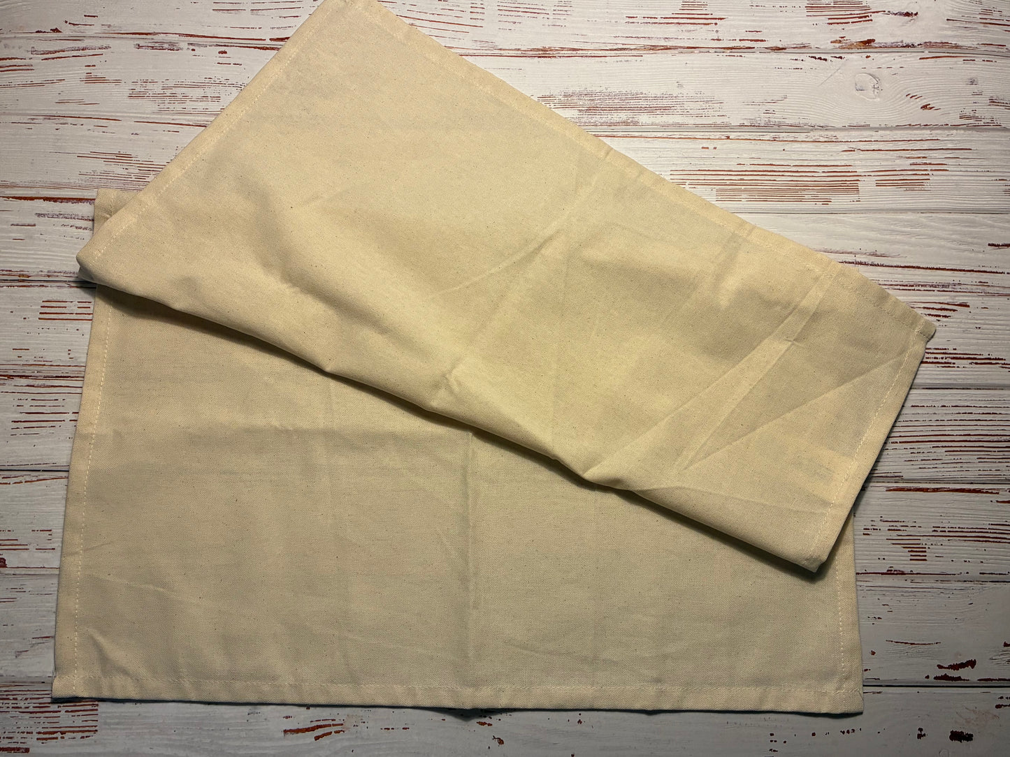 Geschirrtuch bestickt mit Kräutern