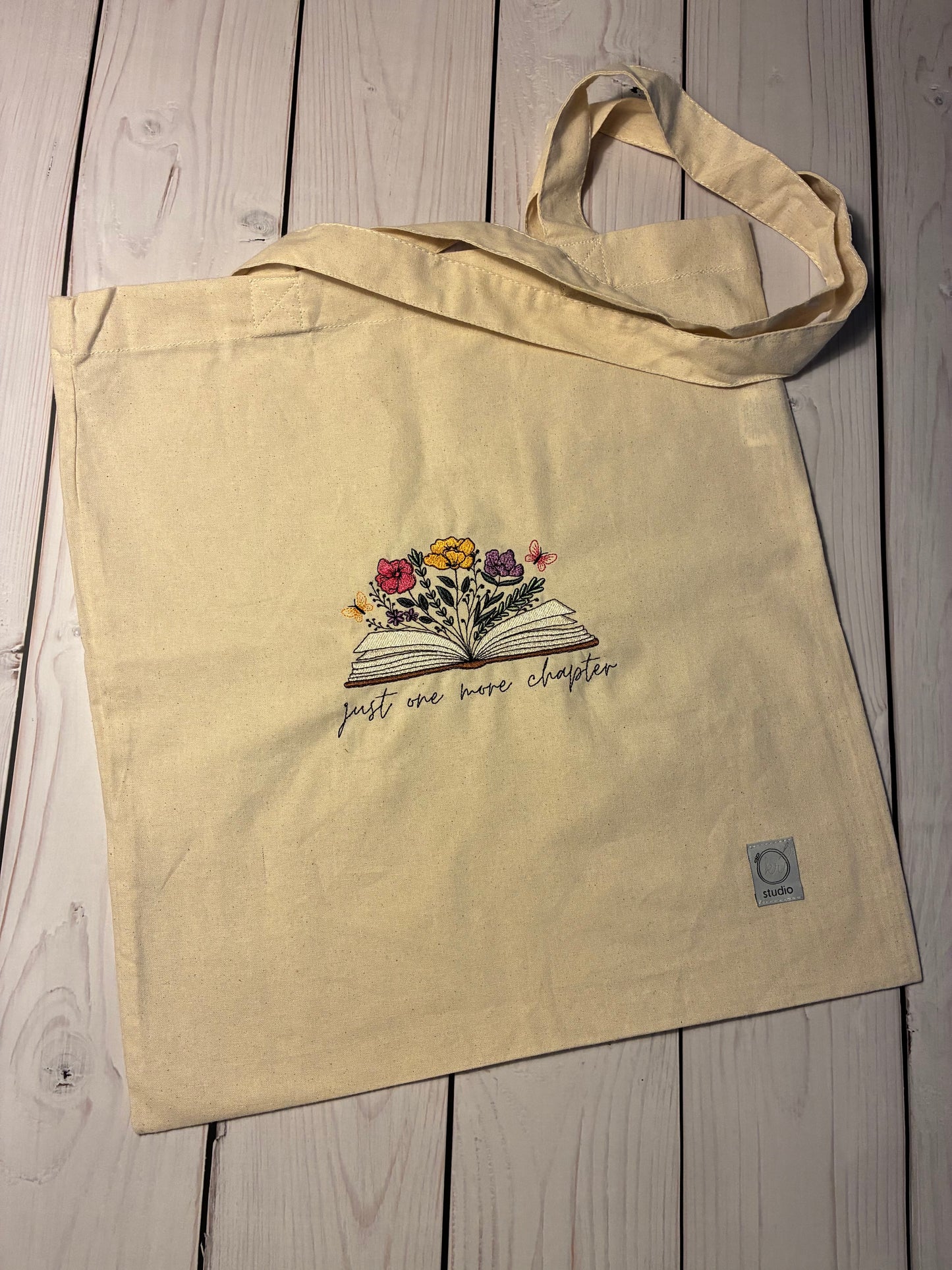Die Lesetasche - Stofftasche aus Bio-Baumwolle mit Buchmotiv natur