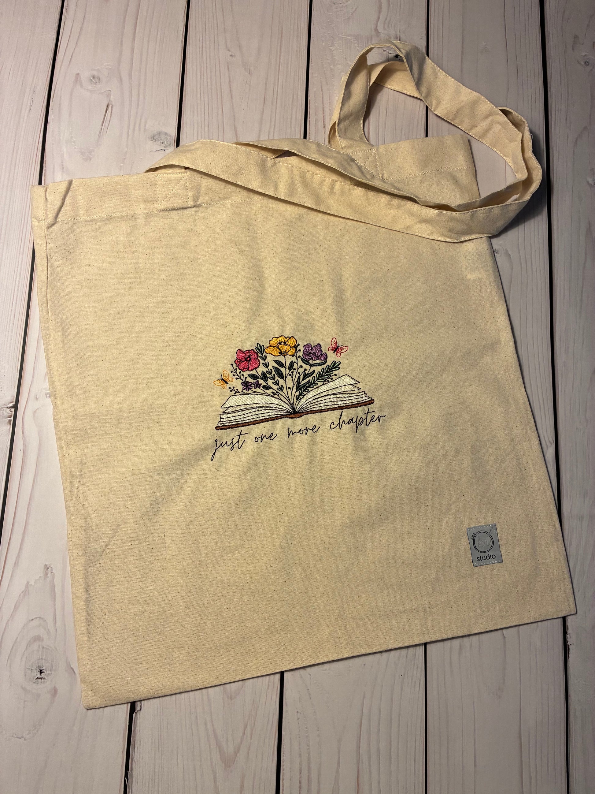 Die Lesetasche - Stofftasche aus Bio-Baumwolle mit Buchmotiv natur